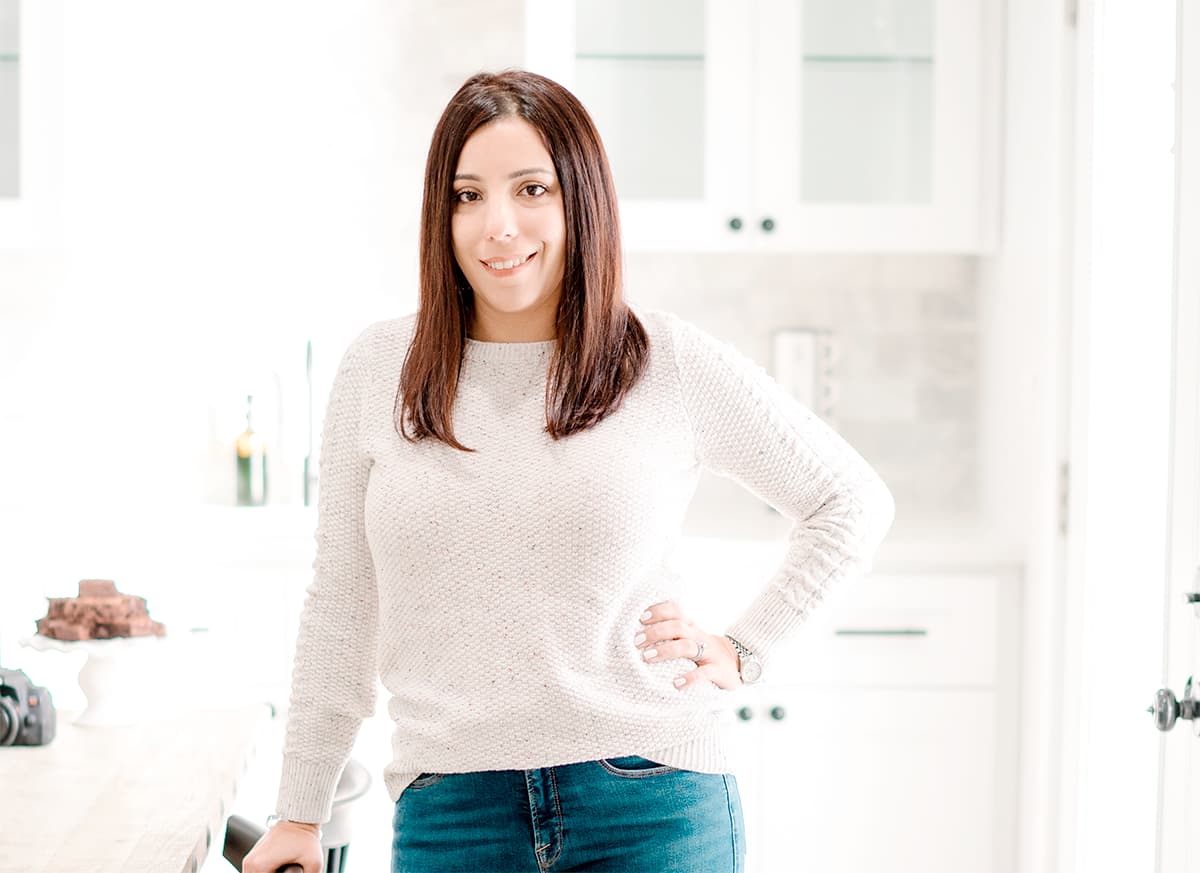 Melissa, author of Persnickety Plates